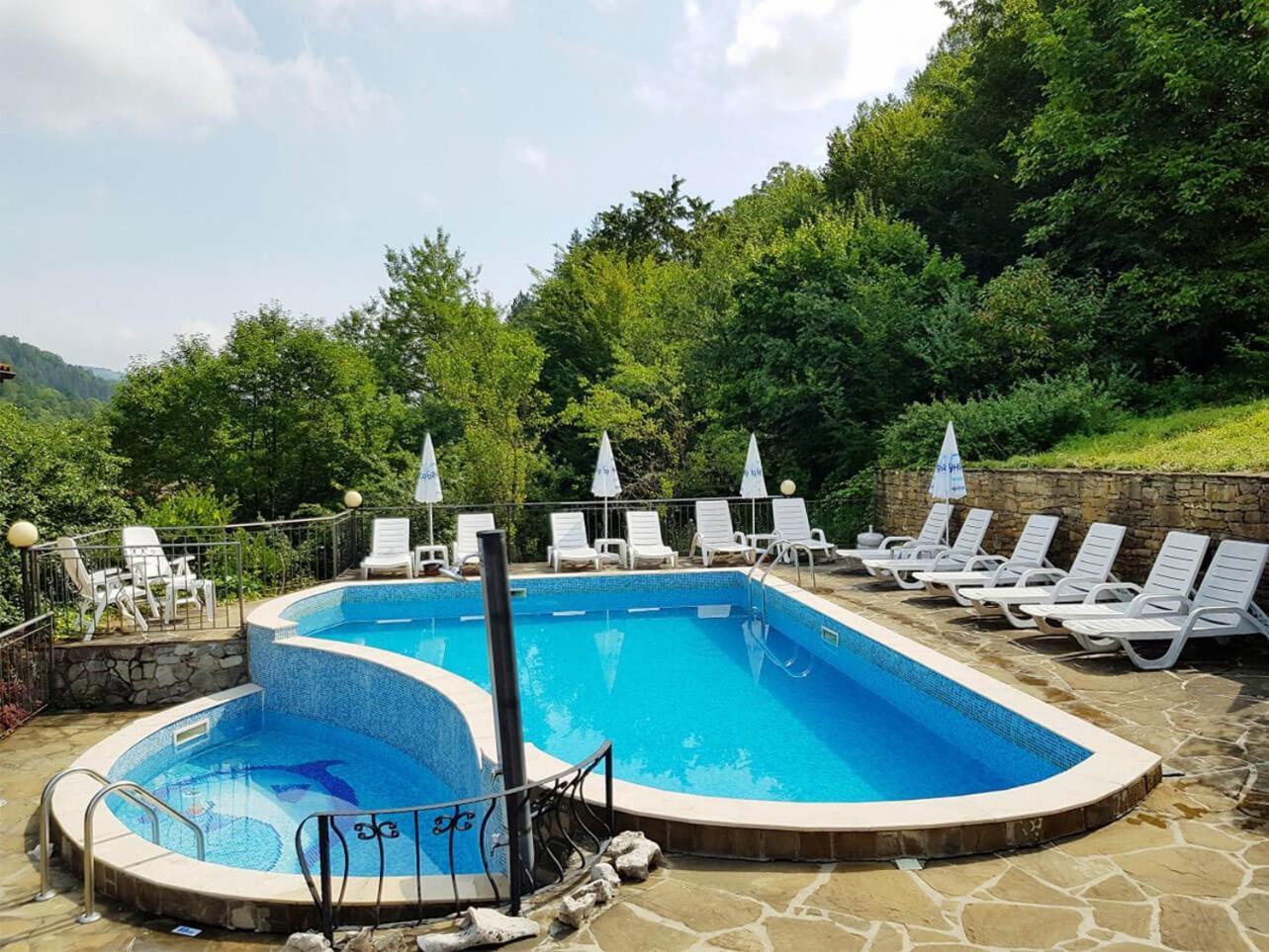 Family Hotel Chiflik Hills Eksteriør billede